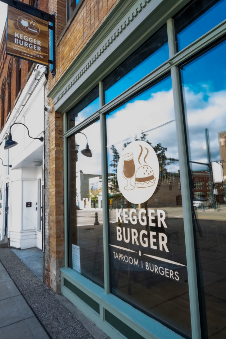 Kegger Burger Outside Signs